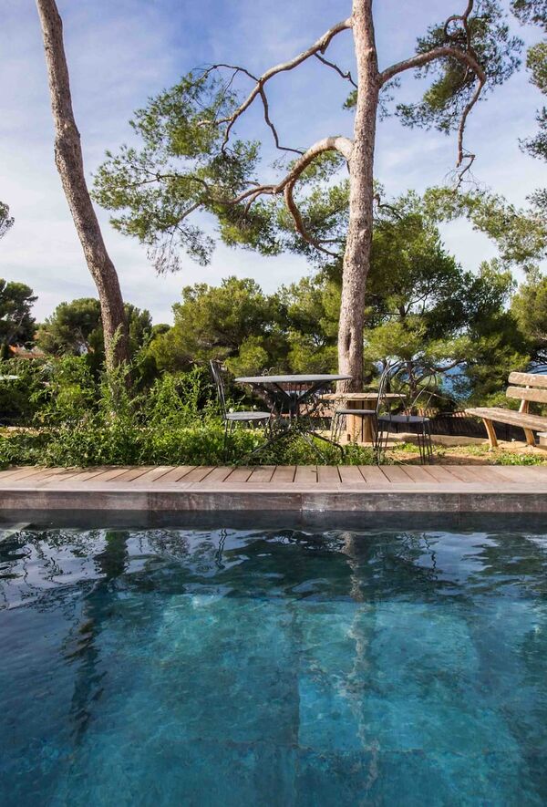 Carrelage effet béton pour piscine | Bob Carrelage