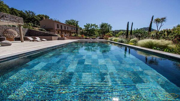 carrelage-exterieur-piscine-labalinaise-0016