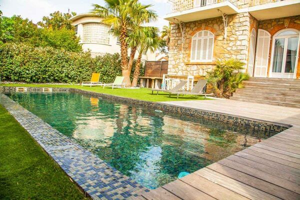 carrelage-exterieur-piscine-mosaique-001