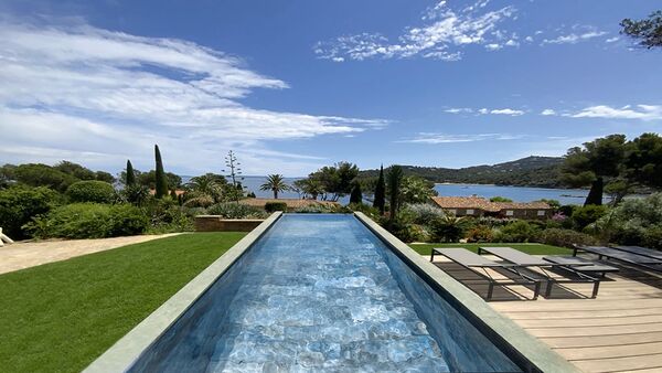 carrelage-piscine-porquerolles-5.jpg