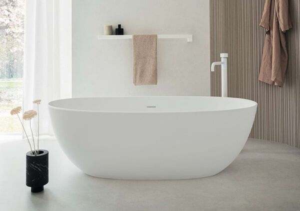 images/salle-de-bain/baignoires/arbi/arbi-wanda/bob-carrelage-realisation-var-alpes-maritimes-toulon-arbi-wanda-3.jpg